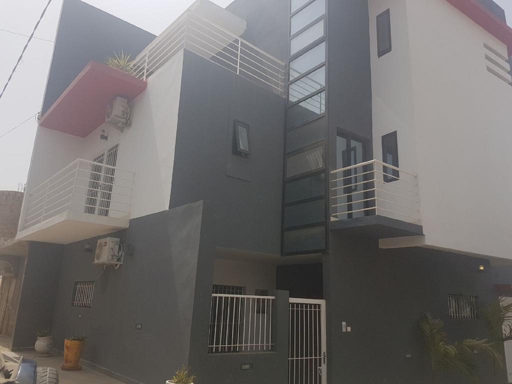 Residence Cheikh Fall Dakar Ngoại thất bức ảnh