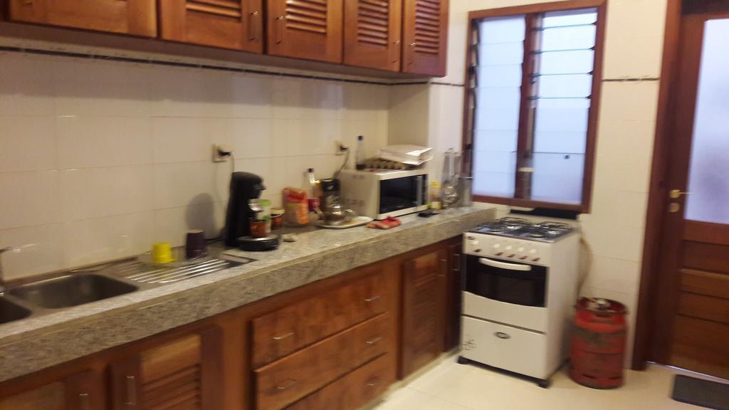 Residence Cheikh Fall Dakar Ngoại thất bức ảnh